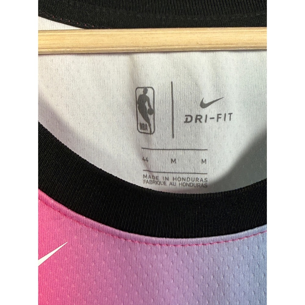 Nike Miami Heat Tyler Herro 14 Vice City Jersey Pink Blue CN1741-690 Mens M - Picture 4 of 12